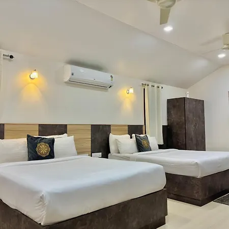 Riyavar Luxury Stay Siddapura  Exterior photo